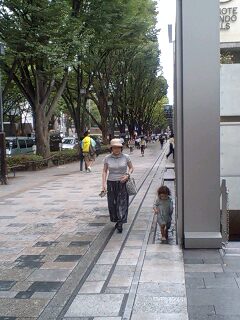 雨宿り